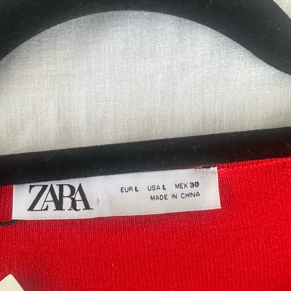 Zara Bold Red Knit Sweater - Picture 6 of 8